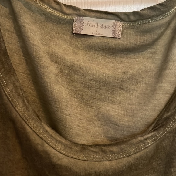 Altar’d State blouse - Picture 2 of 4